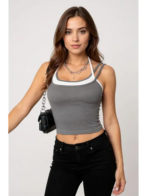Kadın Antrasit Gri Beyaz Çift Renk Çapraz Askılı Crop Top Bluz – Şık, Rahat Ve Kolay Kombinlenebilir Kadın Antrasit Gri Beyaz Çift Renk Çapraz Askılı Crop Top Bluz – Şık, Rahat Ve Kolay Kombinlenebilir