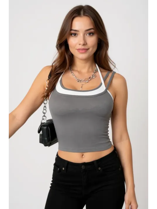 Kadın Antrasit Gri Beyaz Çift Renk Çapraz Askılı Crop Top Bluz – Şık, Rahat Ve Kolay Kombinlenebilir