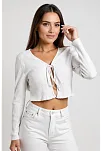Kadın Beyaz Uzun Kollu Önden Bağlama Detaylı Crop Top Bluz – Şık, Rahat Ve Kolay Kombinlenebilir