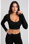 Kadın Siyah Uzun Kol Kare Yaka Crop Top Bluz – Şık, Rahat Ve Kolay Kombinlenebilir