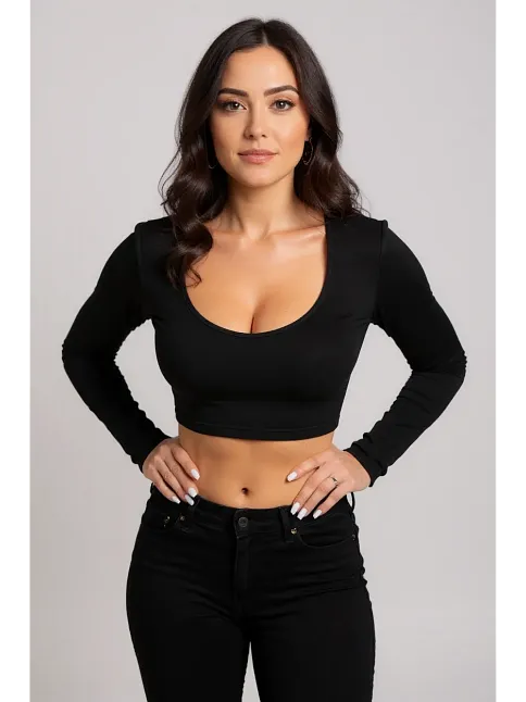 Kadın Siyah Uzun Kol Kare Yaka Crop Top Bluz – Şık, Rahat Ve Kolay Kombinlenebilir
