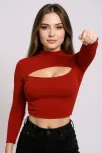 Kadın Kırmızı Göğüs Dekolteli Uzun Kollu Cut Out Crop Top Bluz – Şık, Rahat Ve Kolay Kombinlenebilir