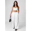 Kadın Beyaz Bol Kesim Cepli Geniş Paça Dökümlü Pantolon – Modern ve Şık Tasarım