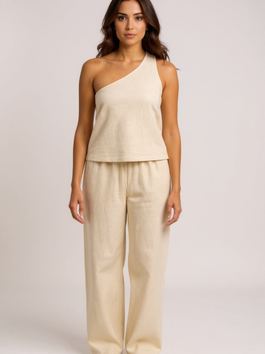 Kadın Beyaz Tek Omuzlu Şık Bluz & Geniş Paça Pantolon İkili Takım