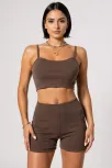 Kadın Kahverengi Şortlu Kaşkorse Gecelik Takım – Modern, Konforlu Ve Günlük Kombinlere Uygun