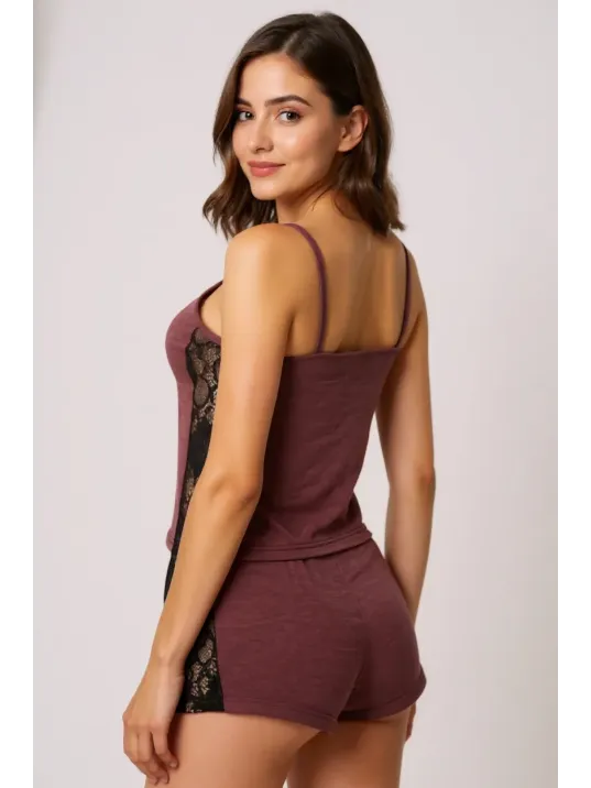 Kadın Bordo Dantelli Şortlu Gecelik Takım – Modern, Konforlu Ve Günlük Kombinlere Uygun