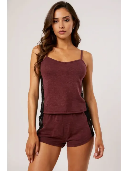 Kadın Bordo Dantelli Şortlu Gecelik Takım – Modern, Konforlu Ve Günlük Kombinlere Uygun