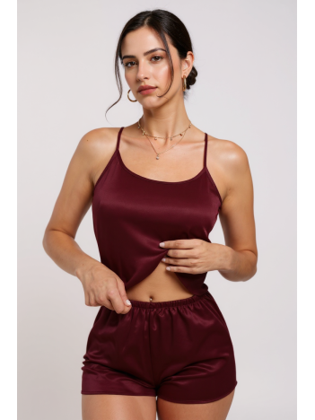 Kadın Bordo Asimetrik Sırt Dekolte Detaylı Şık Şortlu Gecelik Takım – Modern, Konforlu ve Günlük Kombinlere Uygun