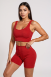 Kadın Kırmızı Kalın Askılı Yüksek Bel Şortlu Gecelik Takımı – Modern, Konforlu Ve Günlük Kombinlere Uygun Kadın Kırmızı Kalın Askılı Yüksek Bel Şortlu Gecelik Takımı – Modern, Konforlu Ve Günlük Kombinlere Uygun