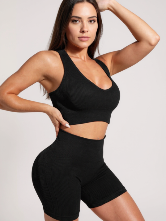 Kadın Siyah Yüksek Bel Çapraz Sırt Detaylı Şortlu Gecelik Takım – Modern, Konforlu Ve Günlük Kombinlere Uygun Kadın Siyah Yüksek Bel Çapraz Sırt Detaylı Şortlu Gecelik Takım – Modern, Konforlu Ve Günlük Kombinlere Uygun