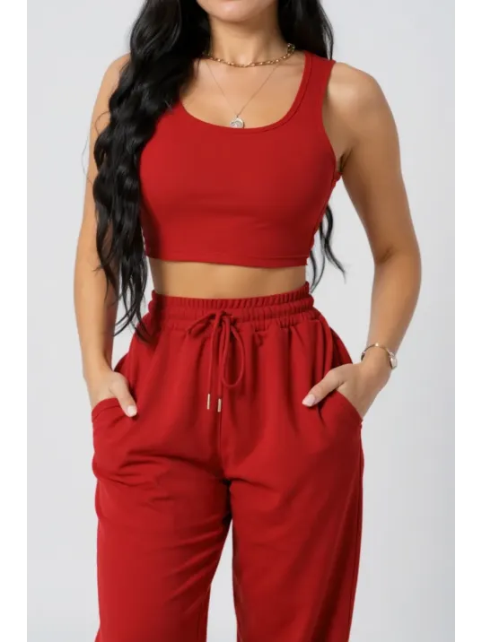Kadın Kırmızı Kaşkorse Cepli Jogger Eşofman Altı Ve Crop Top Bluz – Şık, Rahat Ve Kolay Kombinlenebilir