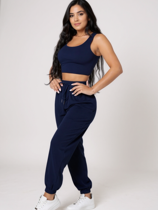 Kadın Lacivert Kaşkorse Cepli Jogger Eşofman Altı Ve Crop Top Bluz – Şık, Rahat Ve Kolay Kombinlenebilir Kadın Lacivert Kaşkorse Cepli Jogger Eşofman Altı Ve Crop Top Bluz – Şık, Rahat Ve Kolay Kombinlenebilir