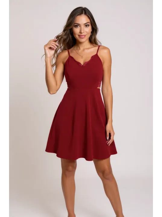 Kadın Bordo İp Askılı, Sırtı Ve Göğsü Dantel Detaylı Şık Gecelik – Modern Ve Şık Tasarım