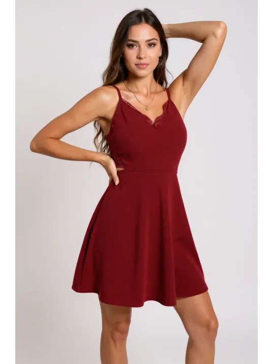 Kadın Bordo İp Askılı, Sırtı Ve Göğsü Dantel Detaylı Şık Gecelik – Modern Ve Şık Tasarım