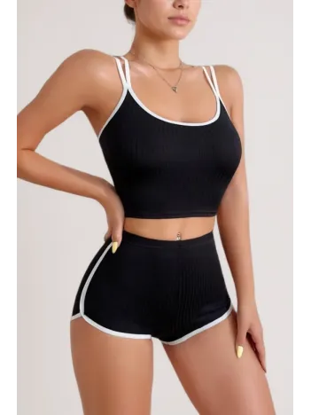 Kadın Siyah Beyaz Çapraz Lastik Detaylı Kaşkorse Şortlu Gecelik Takımı – Modern, Konforlu Ve Günlük Kombinlere Uygun