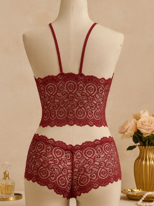 Kadın Bordo Dantel Bralet Şort Takımı – Asil Ve Sofistike İç Giyim