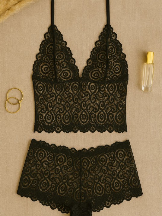 Kadın Siyah Dantel Bralet Şort Takımı – Şık, Zarif Ve Feminen İç Giyim Kadın Siyah Dantel Bralet Şort Takımı – Şık, Zarif Ve Feminen İç Giyim