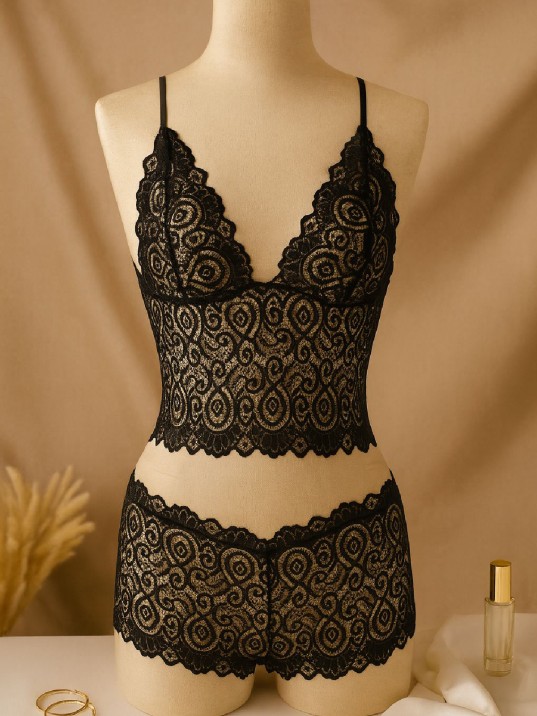 Kadın Siyah Dantel Bralet Şort Takımı – Şık, Zarif Ve Feminen İç Giyim