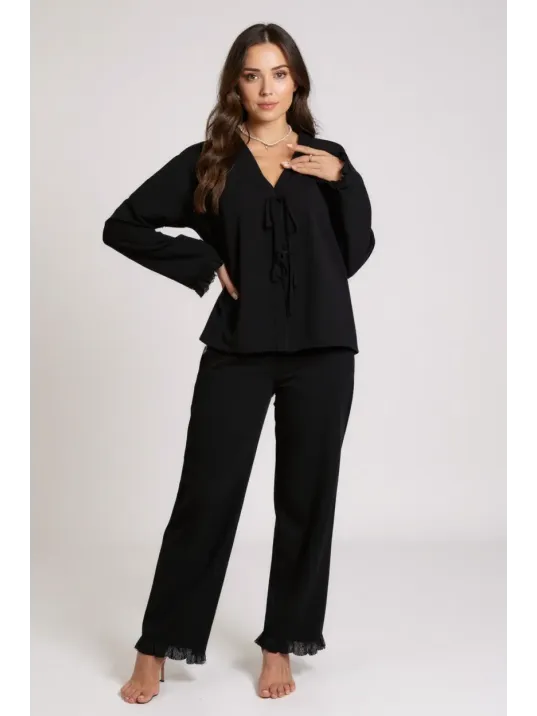 Kadın Siyah Önden Bağlamalı Kolu Ve Paçası Fırfır Detaylı Uzun Kollu Pijama Takımı Kadın Siyah Önden Bağlamalı Kolu Ve Paçası Fırfır Detaylı Uzun Kollu Pijama Takımı