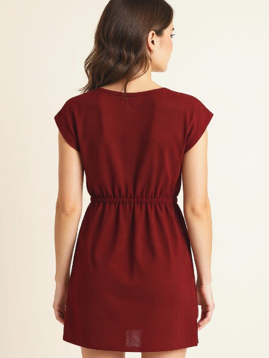 Kadın Bordo Yanları Yırtmaçlı Tokalı V Yaka Mini Plaj Elbisesi Kadın Bordo Yanları Yırtmaçlı Tokalı V Yaka Mini Plaj Elbisesi