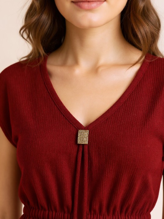 Kadın Bordo Yanları Yırtmaçlı Tokalı V Yaka Mini Plaj Elbisesi Kadın Bordo Yanları Yırtmaçlı Tokalı V Yaka Mini Plaj Elbisesi