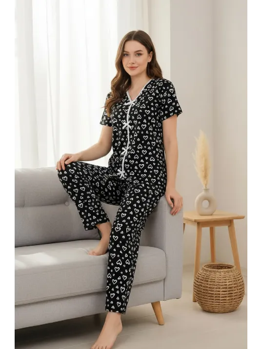 Kadın Siyah Kalp Desenli Fiyonklu Kısa Kollu Uzun Pijama Takımı