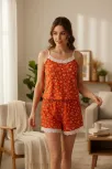 Kadın Turuncu Kalp Desenli Askılı Şortlu Dantelli Pijama Takımı