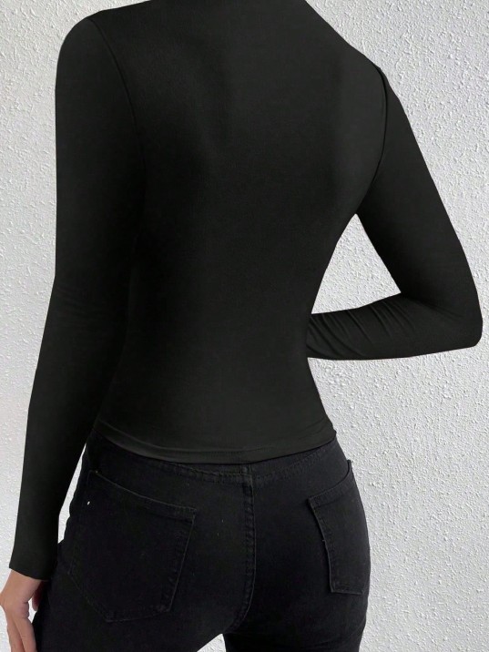 Kadın Siyah Belden Ve Boyundan Büzgü Detaylı Uzun Kollu Bluz Kadın Siyah Belden Ve Boyundan Büzgü Detaylı Uzun Kollu Bluz