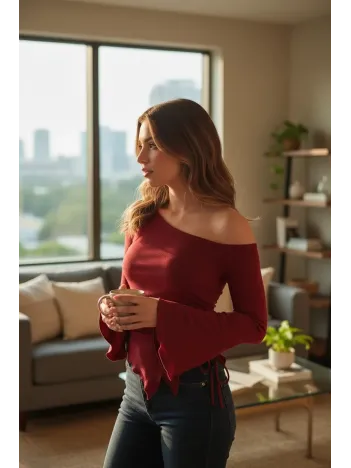 Kadın Bordo Uzun İspanyol Kollu Asimetirik Yaka Yandan Bağlamalı Drapeli Bluz Kadın Bordo Uzun İspanyol Kollu Asimetirik Yaka Yandan Bağlamalı Drapeli Bluz