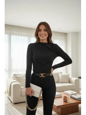 Kadın Siyah Belden Ve Boyundan Büzgü Detaylı Uzun Kollu Bluz Kadın Siyah Belden Ve Boyundan Büzgü Detaylı Uzun Kollu Bluz