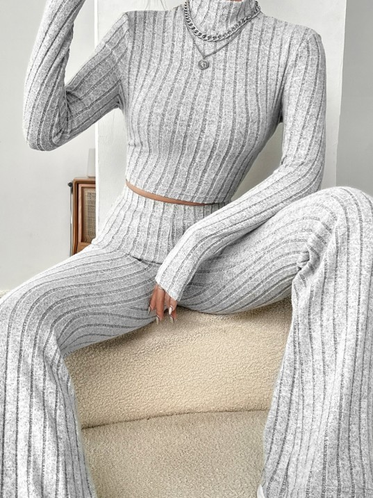 Kadın Gri Çizgili Boğazlı Crop Top Ve Yüksek Bel Pantolon Takım