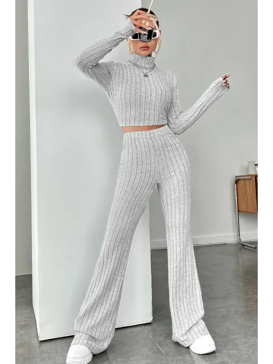 Kadın Gri Çizgili Boğazlı Crop Top Ve Yüksek Bel Pantolon Takım