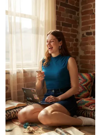 Kadın Mavi Kolsuz Balıkçı Yaka Basic Bluz