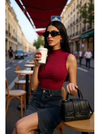 Kadın Bordo Kolsuz Balıkçı Yaka Basic Bluz