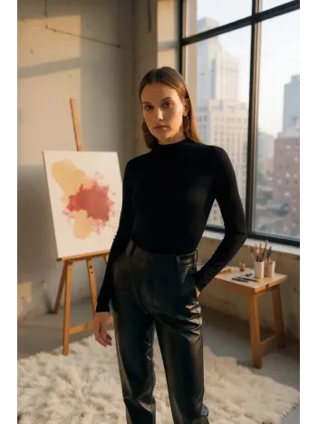 Kadın Siyah Parmak Detaylı Esnek Uzun Kollu Body