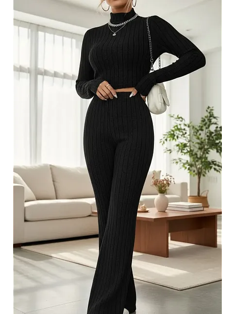 Kadın Siyah Boğazlı Crop Top Ve Yüksek Bel Eşofman Takımı Spor Şık Kombin