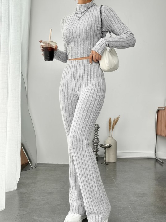 Kadın Gri Çizgili Boğazlı Crop Top Ve Yüksek Bel Pantolon Takım