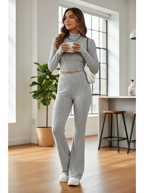 Kadın Gri Çizgili Boğazlı Crop Top Ve Yüksek Bel Pantolon Takım