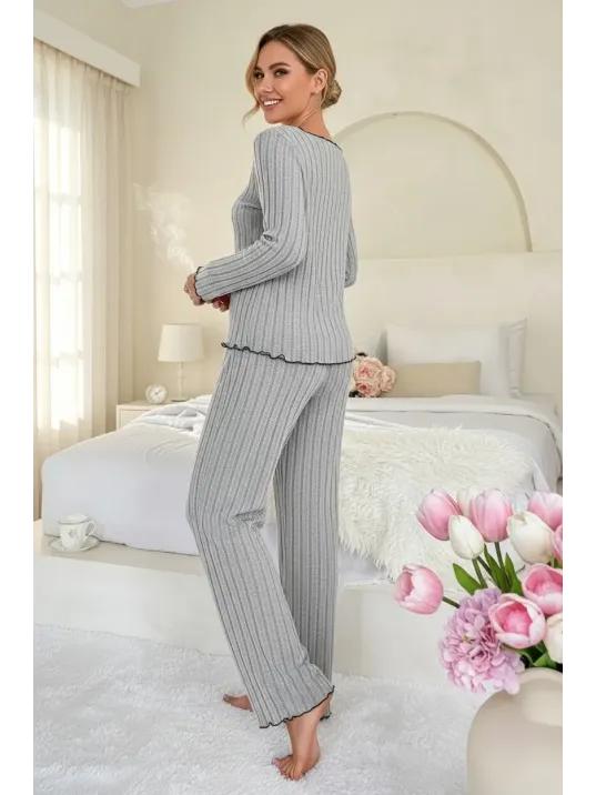 Kadın Gri Çizgili Uzun Kollu Fiyonk Detaylı Pijama Takımı Rahat Mevsimlik Kadın Gri Çizgili Uzun Kollu Fiyonk Detaylı Pijama Takımı Rahat Mevsimlik