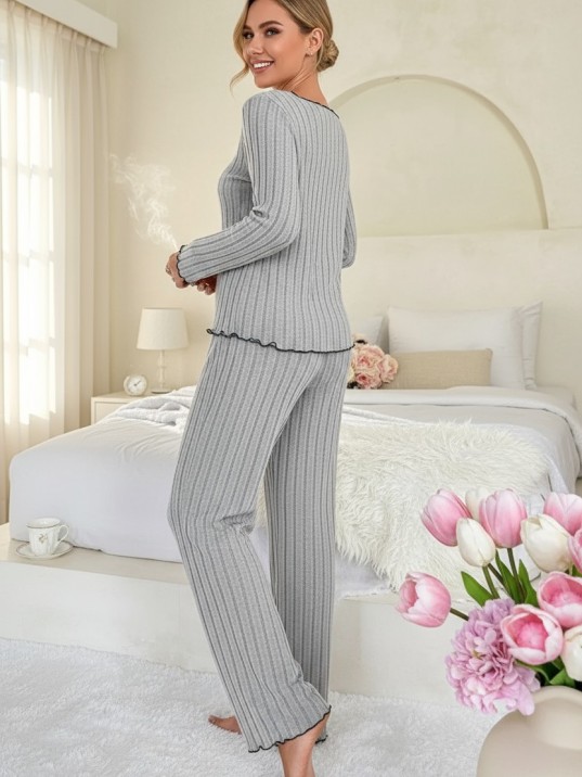 Kadın Gri Çizgili Uzun Kollu Fiyonk Detaylı Pijama Takımı Rahat Mevsimlik Kadın Gri Çizgili Uzun Kollu Fiyonk Detaylı Pijama Takımı Rahat Mevsimlik