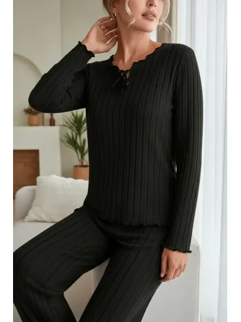 Kadın Siyah Uzun Kollu Fiyonklu Yuvarlak Yaka Mevsimlik Pijama Takımı