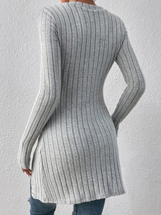 Kadın Gri Düğme Detaylı Kare Yaka Fitilli Asimetrik Etekli Uzun Kollu Bluz Kadın Gri Düğme Detaylı Kare Yaka Fitilli Asimetrik Etekli Uzun Kollu Bluz