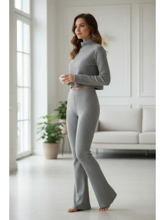 Kadın Fitilli Eşofman Takımı – Gri Boğazlı Crop Üst & İspanyol Paça Pantolon, Esnek Rahat Kalıp