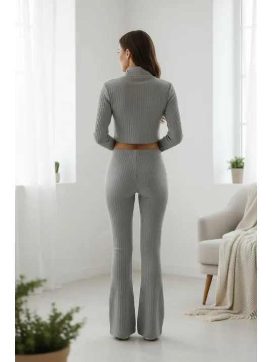 Kadın Fitilli Eşofman Takımı – Gri Boğazlı Crop Üst & İspanyol Paça Pantolon, Esnek Rahat Kalıp