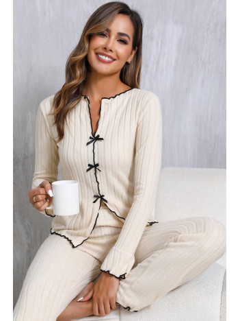 Kadın Ekru Fitilli Şık Pijama Takımı – Fiyonk Detaylı Rahat Ev Giyim Seti