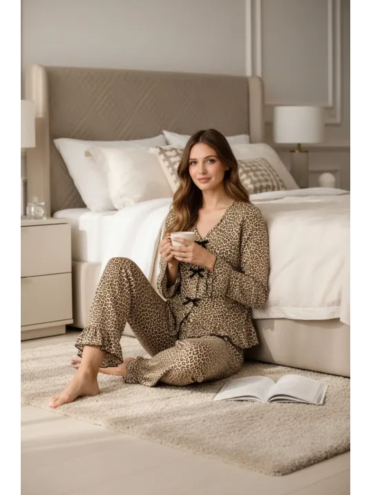 Kadın Uzun Kollu Leopar Desenli Fiyonklu Ev Giyim Pijama Takımı
