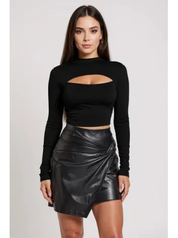 Kadın Siyah Göğüs Dekolteli Uzun Kollu Cut Out Crop Top Bluz – Şık, Rahat Ve Kolay Kombinlenebilir