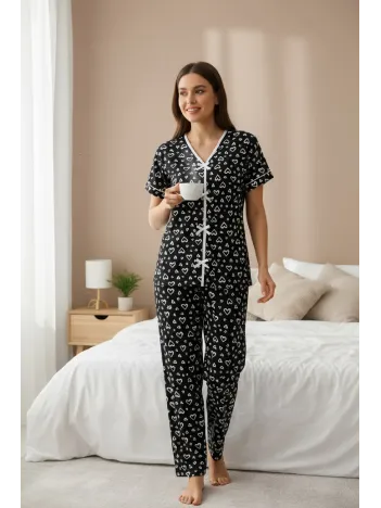 Kadın Siyah Kalp Desenli Fiyonklu Kısa Kollu Uzun Pijama Takımı