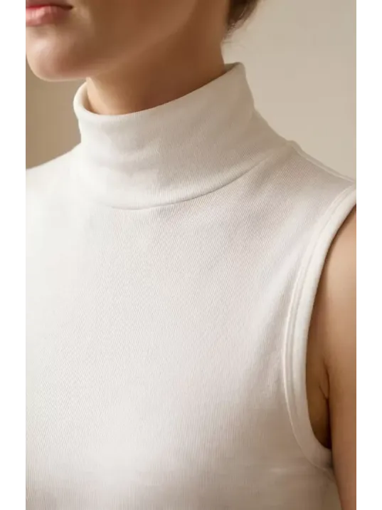 Kadın Beyaz Kolsuz Balıkçı Yaka Basic Bluz Kadın Beyaz Kolsuz Balıkçı Yaka Basic Bluz