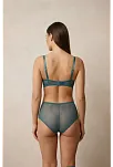 Kadın Yeşil Şortlu Push Up Sütyen Külot Takımı – Modern, Konforlu Ve Günlük Kombinlere Uygun Kadın Yeşil Şortlu Push Up Sütyen Külot Takımı – Modern, Konforlu Ve Günlük Kombinlere Uygun